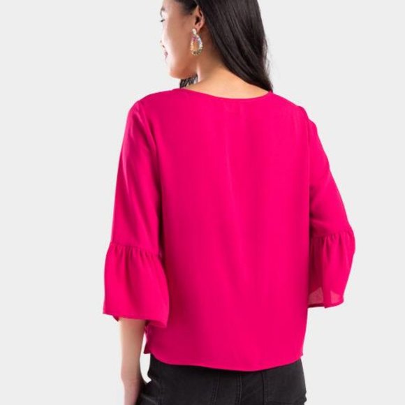 Francesca's | NWT Valda Keyhole Surplice Blouse 💠 - Picture 3 of 7